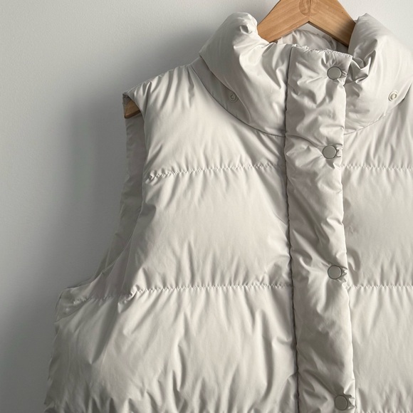 lululemon wunder puff mid length vest - Picture 4 of 16